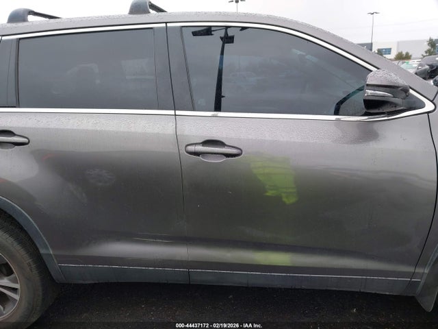 5TDZARFH1KS052033 Toyota Highlander