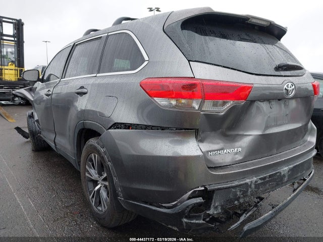 5TDZARFH1KS052033 Toyota Highlander