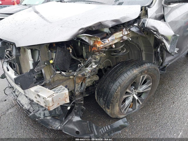 5TDZARFH1KS052033 Toyota Highlander