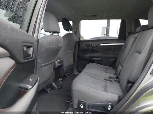 5TDZARFH1KS052033 Toyota Highlander