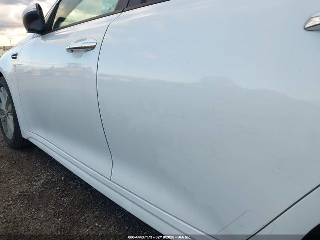 5XXGT4L39GG084668 KIA Optima Lx