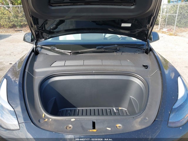 2025 TESLA MODEL Y 7SAYGDED8SF253561 Photo 9