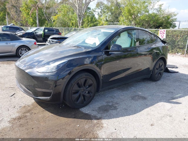 2025 TESLA MODEL Y 7SAYGDED8SF253561 Photo 1