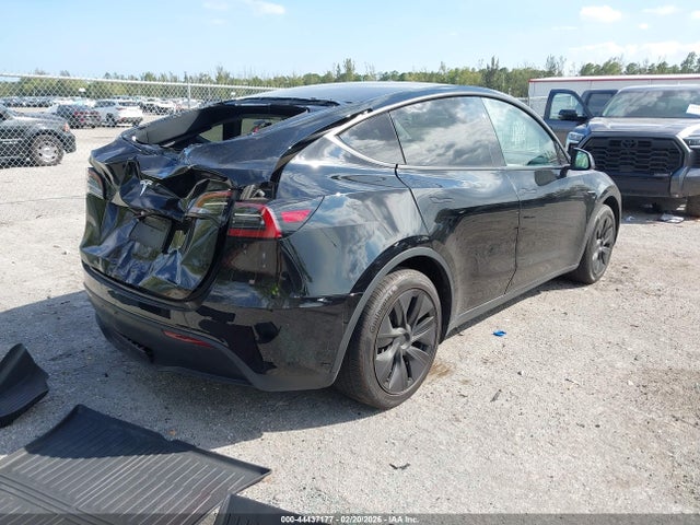 2025 TESLA MODEL Y 7SAYGDED8SF253561 Photo 3