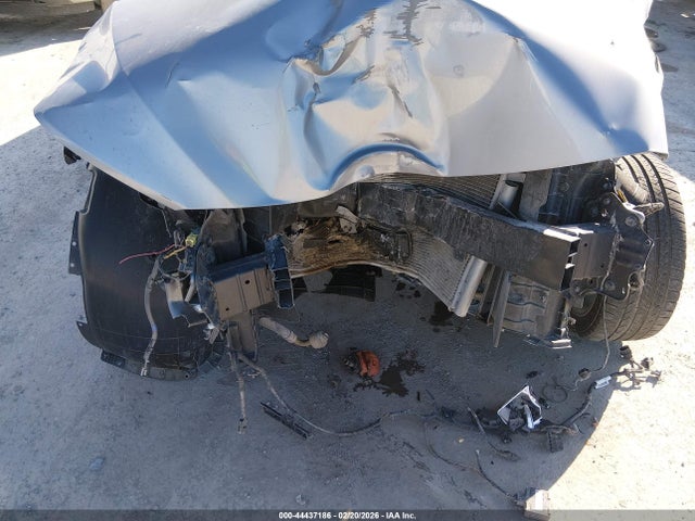 44437186 :رقم المزاد ، 5NPD84LF9HH064277 vin ، 2017 Hyundai Elantra Limited مزاد بيع