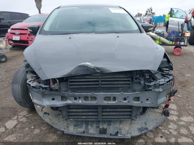 Ford FOCUS SE 2015 1FADP3F20FL221876 Image 13