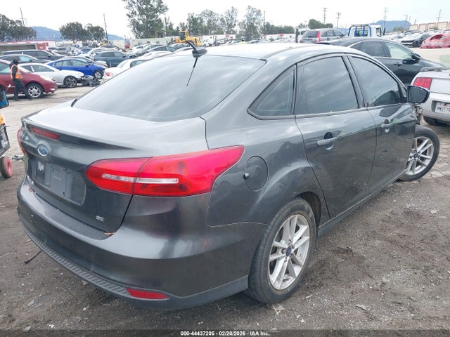 Ford FOCUS SE 2015 1FADP3F20FL221876 Image 4