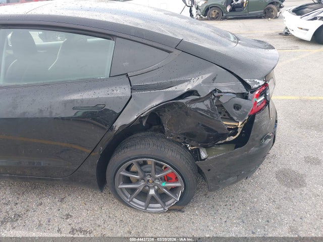2022 TESLA MODEL 3 5YJ3E1EAXNF109824 Photo 5