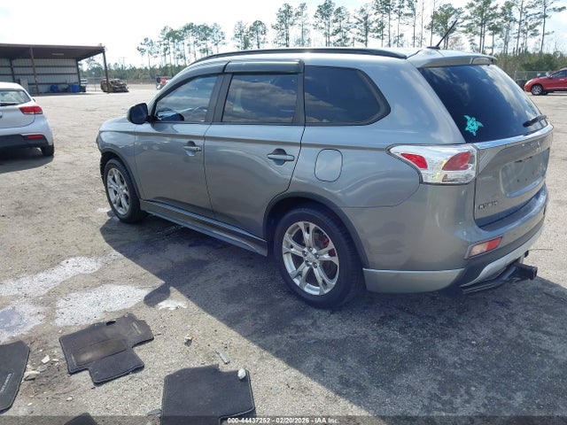 2015 MITSUBISHI OUTLANDER JA4AD3A36FZ000781 Photo 2