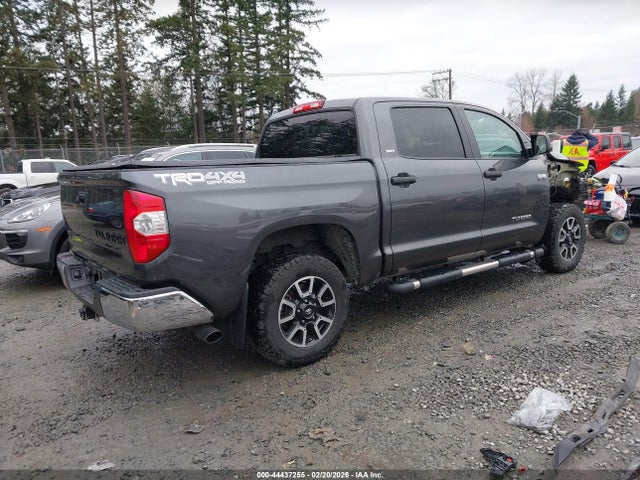 5TFDY5F15JX741440 Toyota Tundra Sr5 5.7l V8