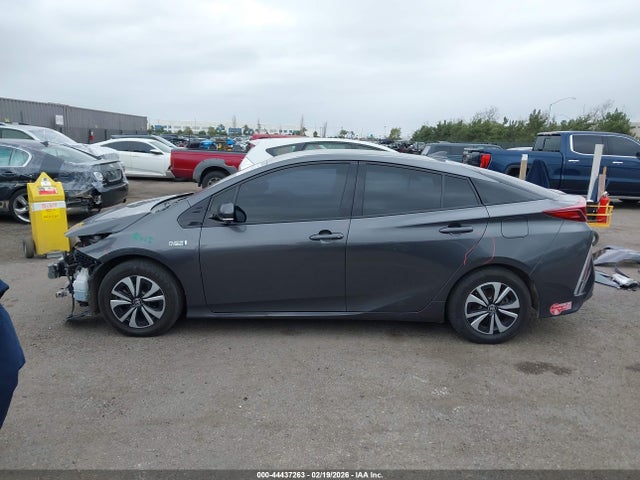 JTDKARFP8H3061427 Toyota Prius Prime Premium