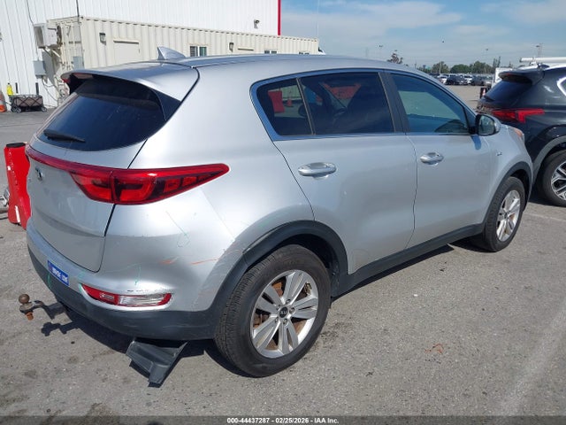 KIA Sportage Lx 2017 KNDPMCAC3H7096397 Image 4