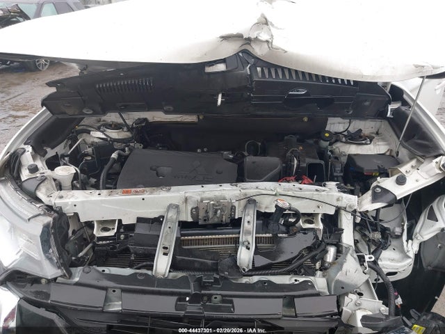 2020 MITSUBISHI OUTLANDER JA4AD2A30LZ009207 Photo 9