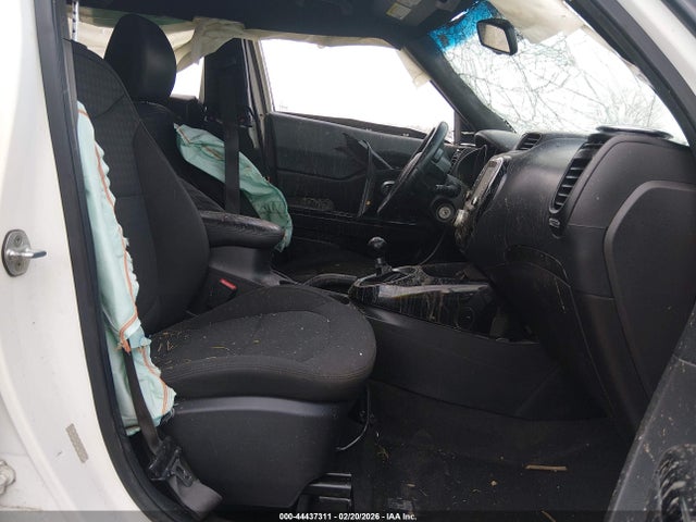 2015 KIA SOUL KNDJX3A55F7134160 Photo 4