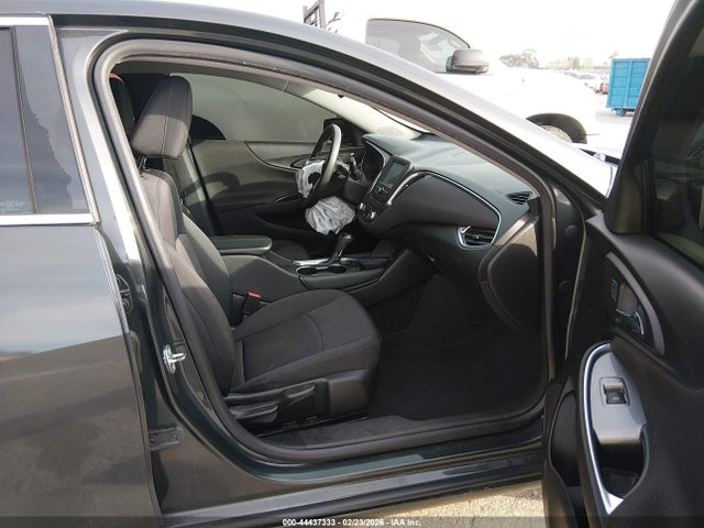 1G1ZE5ST1GF320957 Chevrolet MALIBU 1LT