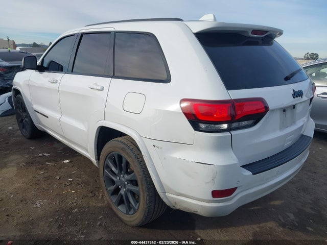 2021 JEEP GRAND CHEROKEE 1C4RJEAG9MC681664 Photo 2