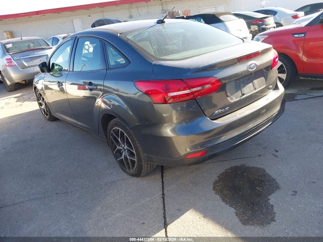 1FADP3H20JL321367 Ford FOCUS SEL