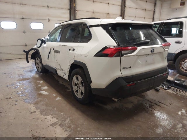 2021 TOYOTA RAV4 HYBRID JTMRWRFV7MD120065 Photo 2
