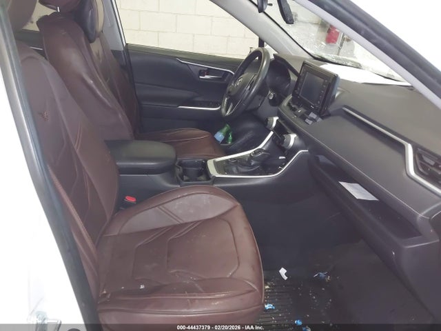 2021 TOYOTA RAV4 HYBRID JTMRWRFV7MD120065 Photo 4