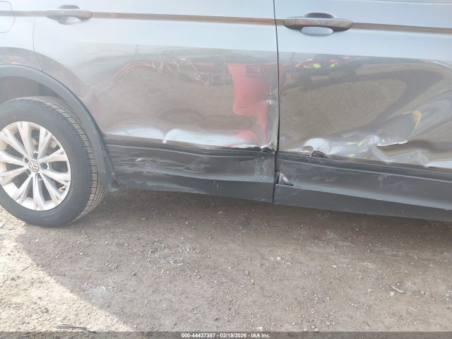 Aukcja sprzedaży 2018 Volkswagen Tiguan 2.0t S, vin: 3VV0B7AX5JM019206, numer aukcji: 44437387