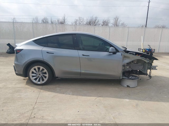 Продажа на аукционе авто 2026 Tesla Model Y Long Range Launch Series/premium All-wheel Drive, vin: 7SAYGDEE3TA396568, номер лота: 44437432