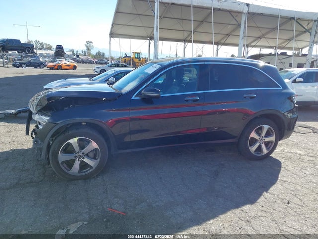 W1N0G8DB8NG117144 Mercedes-Benz Glc 300 Suv