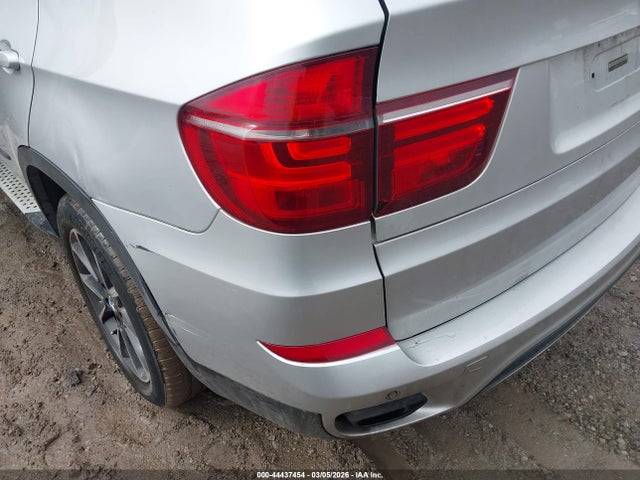 44437454 :رقم المزاد ، 5UXZV8C58BL419650 vin ، 2011 Bmw X5 Xdrive50i مزاد بيع