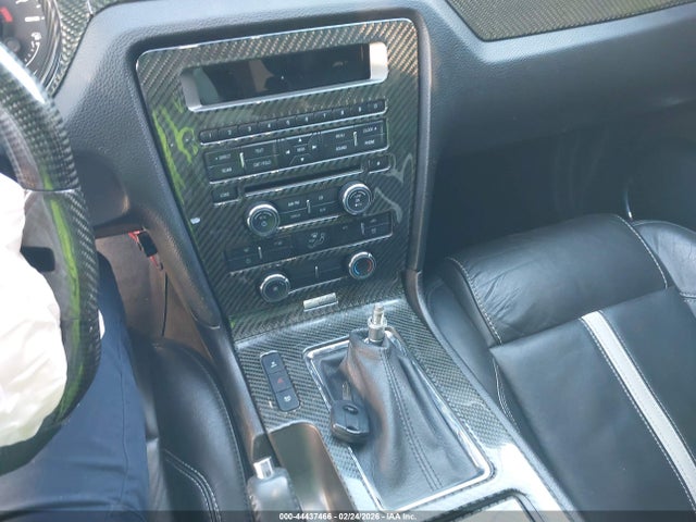 1ZVBP8CF8E5246935 Ford Mustang Gt Premium