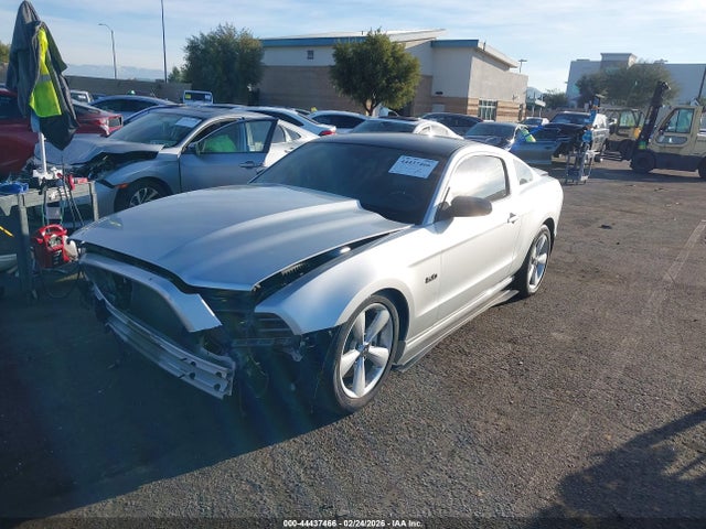 1ZVBP8CF8E5246935 Ford Mustang Gt Premium