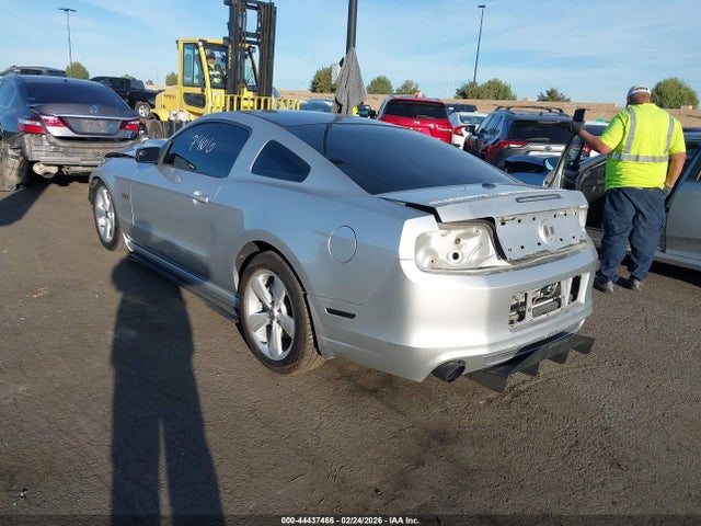 1ZVBP8CF8E5246935 Ford Mustang Gt Premium