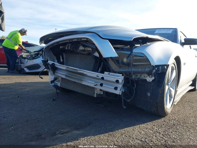 1ZVBP8CF8E5246935 Ford Mustang Gt Premium