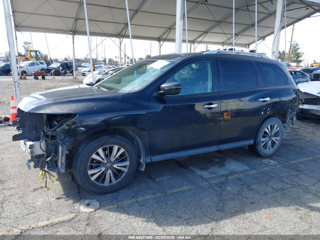 5N1DR2MN6JC612952 Nissan Pathfinder Sv