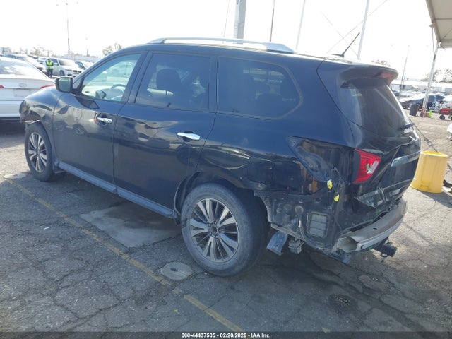 5N1DR2MN6JC612952 Nissan Pathfinder Sv
