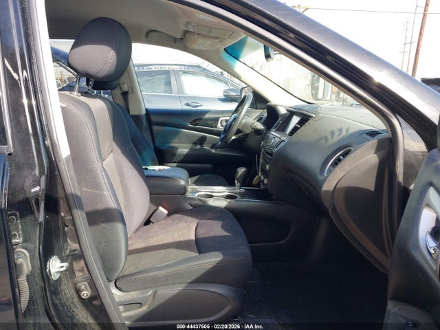 5N1DR2MN6JC612952 Nissan Pathfinder Sv