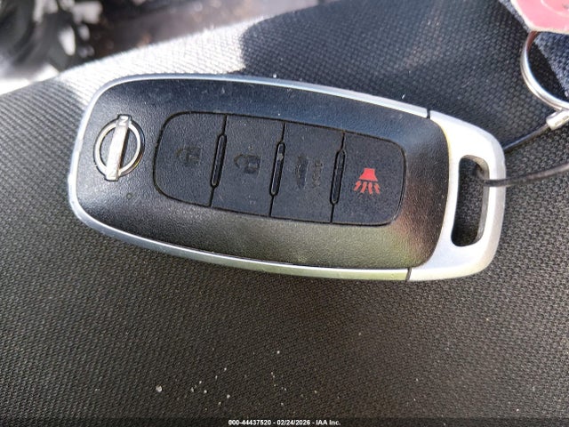 3N1CN8EV8RL906952 Nissan Versa 1.6 Sv