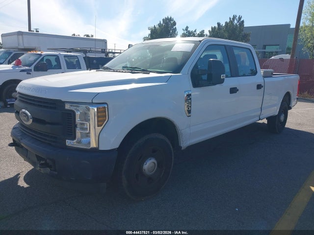 Ford F-250 Xl 2018 1FT7W2A6XJEB98263 Image 2