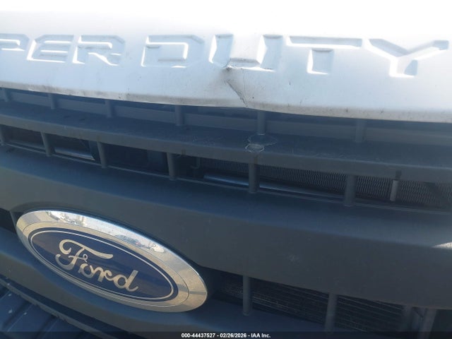 Ford F-450 Chassis Xl 2022 1FDUF4GT1NED77093 Image 13