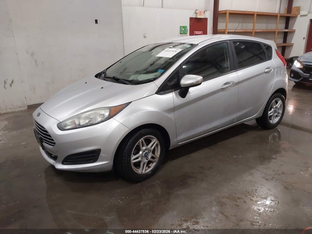 Ford FIESTA SE 2018 3FADP4EJ9JM115321 Image 2