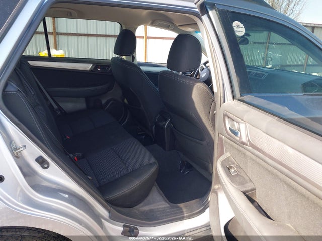 Subaru Outback 2.5i Premium 2017 4S4BSACC8H3397705 Image 8
