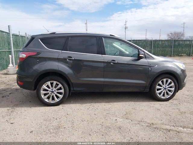 1FMCU0JD1HUA58752 Ford Escape Titanium