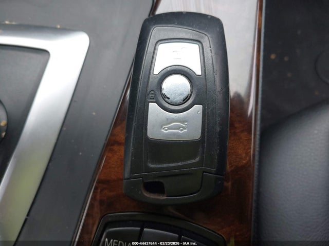 44437644 :رقم المزاد ، WBA3B5G50FNS15859 vin ، 2015 Bmw 328i Xdrive مزاد بيع