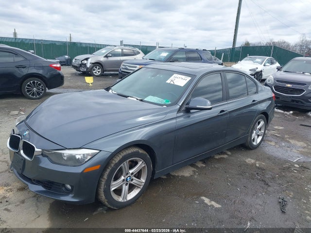 44437644 :رقم المزاد ، WBA3B5G50FNS15859 vin ، 2015 Bmw 328i Xdrive مزاد بيع