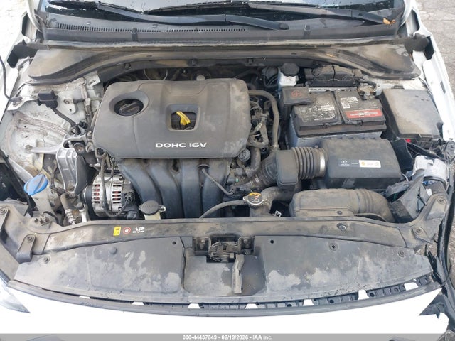 5NPD84LF8JH306823 Hyundai Elantra Value Edition