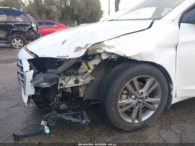 5NPD84LF8JH306823 Hyundai Elantra Value Edition