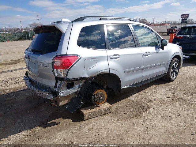44437654 :رقم المزاد ، JF2SJAGC7JH540350 vin ، 2018 Subaru Forester 2.5i Premium مزاد بيع