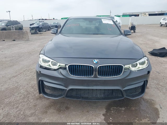 44437655 :رقم المزاد ، WBA8E1C55JA178240 vin ، 2018 Bmw 330e Iperformance مزاد بيع