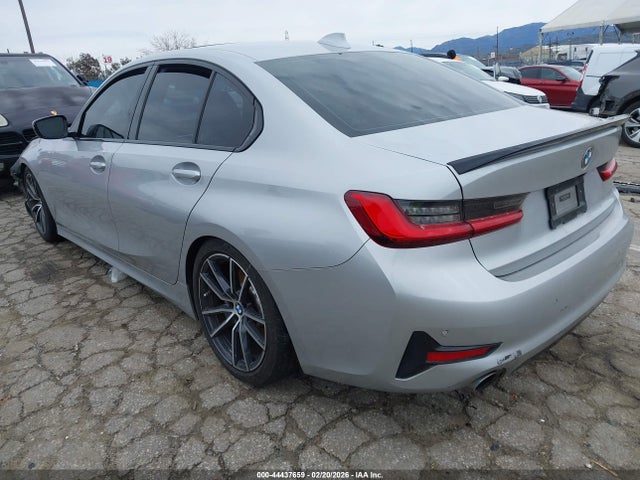 2019 BMW 330I WBA5R1C51KAK10352 Photo 2