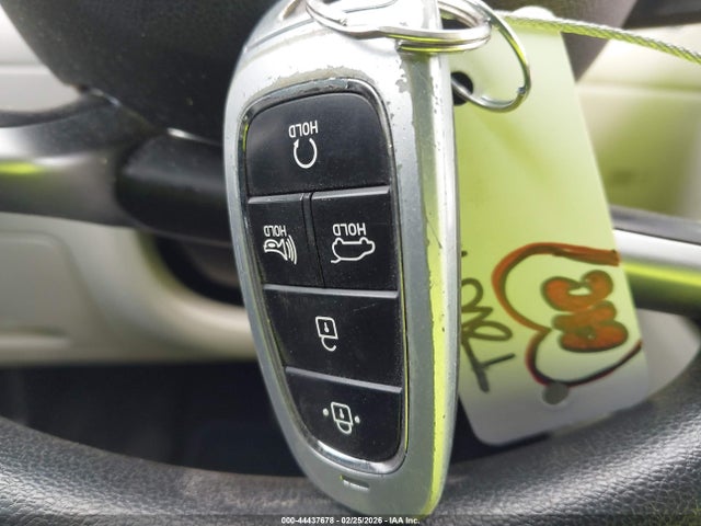 Продажа на аукционе авто 2023 Hyundai Tucson Sel, vin: 5NMJB3AE0PH228911, номер лота: 44437678