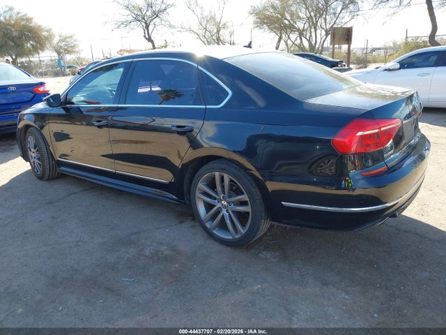 1VWAT7A37GC041938 Volkswagen Passat 1.8t R-line