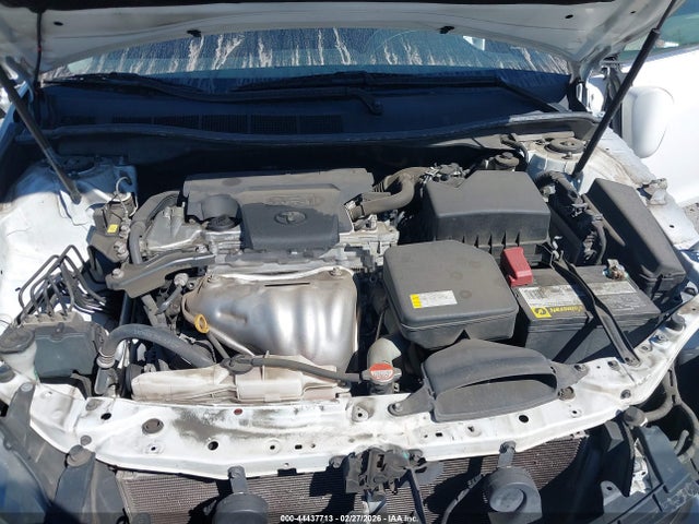 4T1BF1FK1GU252974 Toyota CAMRY SE